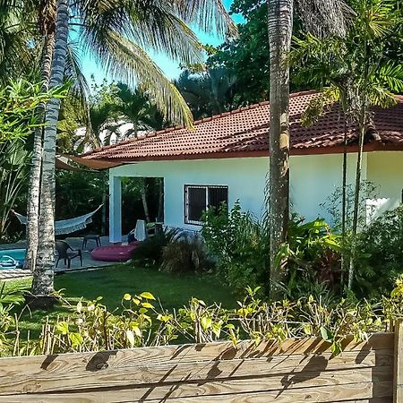 Villa Strelitzia 喀巴里特 外观 照片